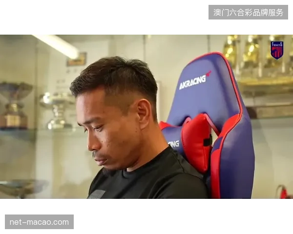 长友佑都凭借丰富的经验和精神属性入选，森保一意图用其稳定更衣室氛围